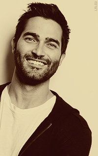 Tyler Hoechlin - 200*320  Hlm2NKLo