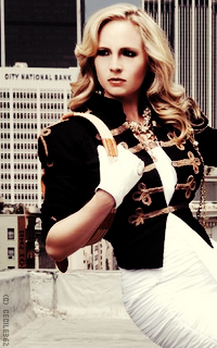 Candice Accola HzxeFAFa