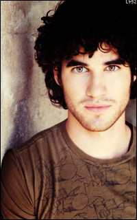 Darren Criss IDZmmsq0