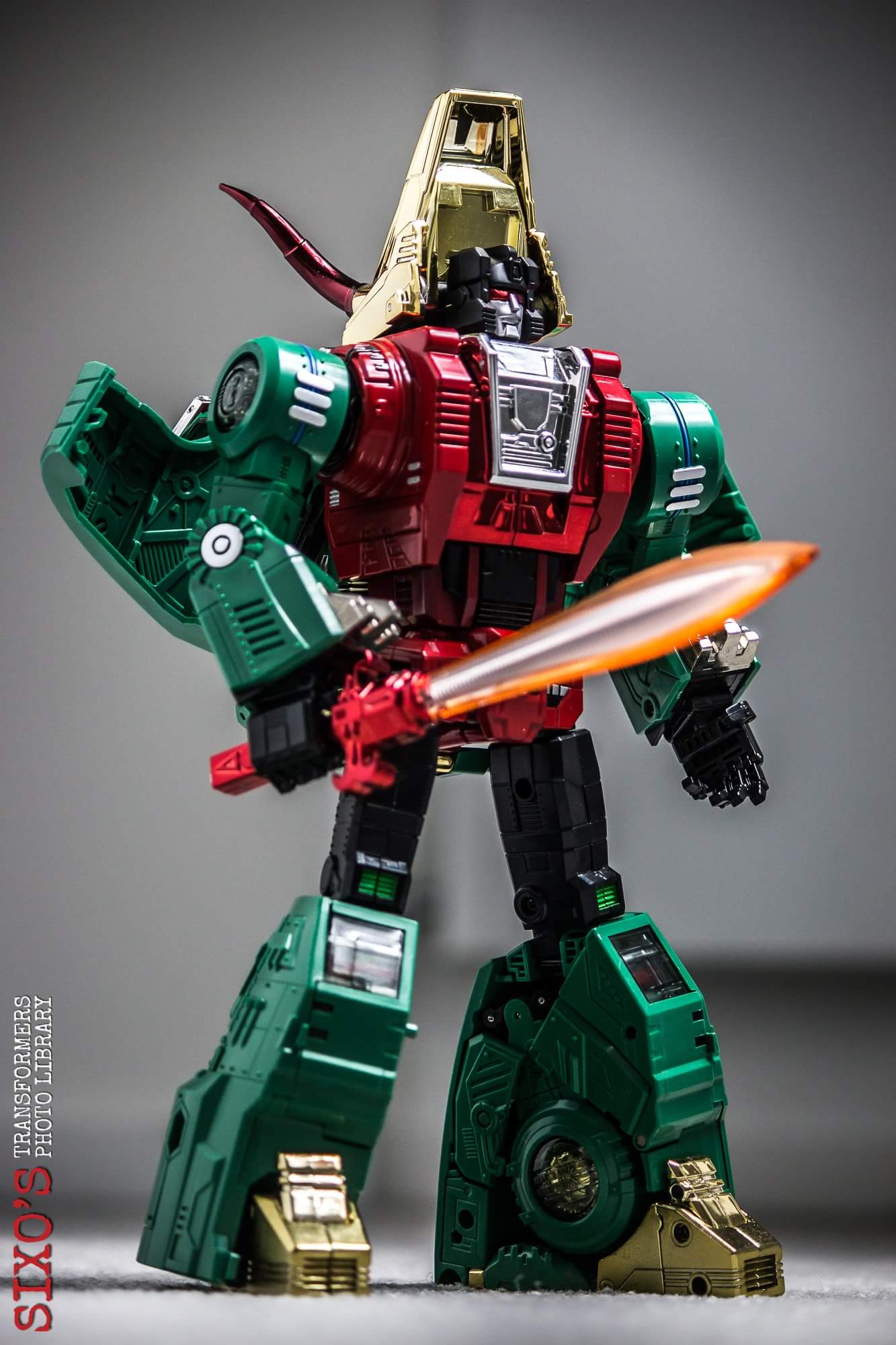 [Masterpiece Tiers] FANSTOYS FT-04G SCORIA aka SLAG G2- Sortie Aout 2015 - Page 2 IgWpKaj8