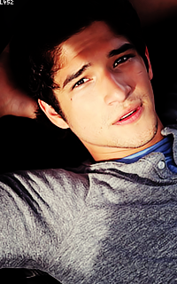 Tyler Posey J460Qa5C