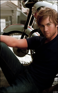 Chace Crawford J8H6jjsn