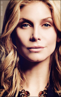 Elizabeth Mitchell JEYE56OI