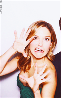 Sophia Bush JI6p9Pr5