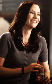 Chyler Leigh KKIppzjR