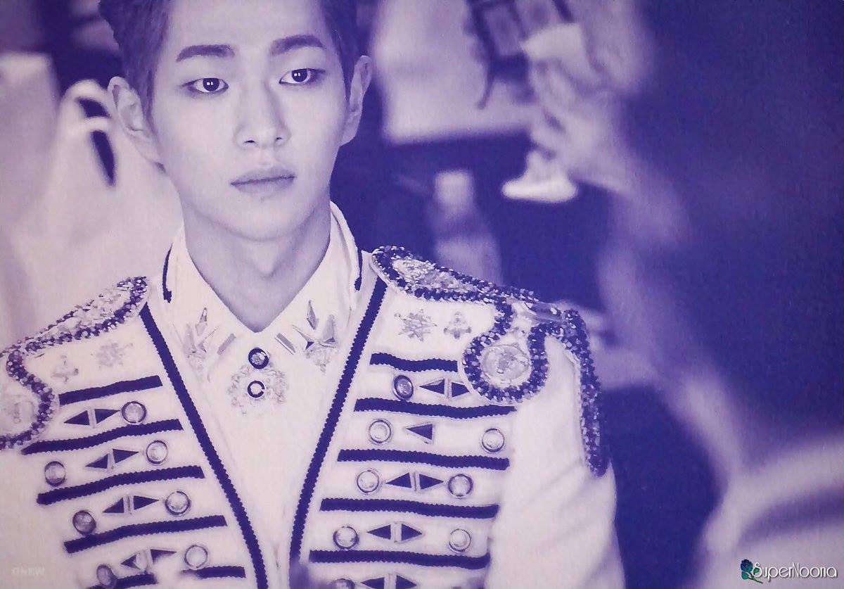 [IMG] SHINee World IV DVD Photoshoot  KUf1lOTx