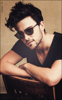 Jack Falahee L04ws2UF