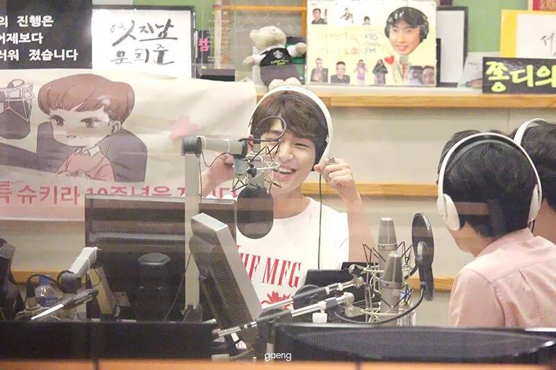 [IMG/160705] Onew @ DJ Especial - KBS Sukira Kiss The Radio MtHnp3cp