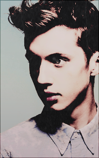 (c) Troye Sivan N8dckEUQ