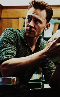 Tom Hiddleston NSVHRhEo