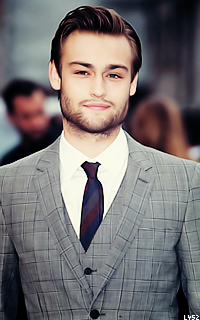 Douglas Booth NW9nLGe4