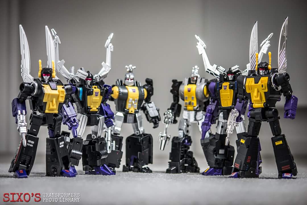 [Fanstoys] Produit Tiers - Jouet FT-12 Grenadier / FT-13 Mercenary / FT-14 Forager - aka Insecticons - Page 4 NWOQRBIn