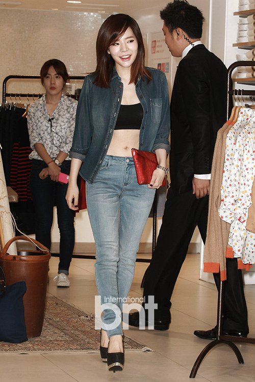 [140903] Sunny Asiste — "Evento de Lanzamiento Otoño/Invierno de Ines de la Fressange Collaboration" de UNIQLO NnOr16oG