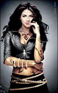 Emeraude Toubia O4cVVlpp