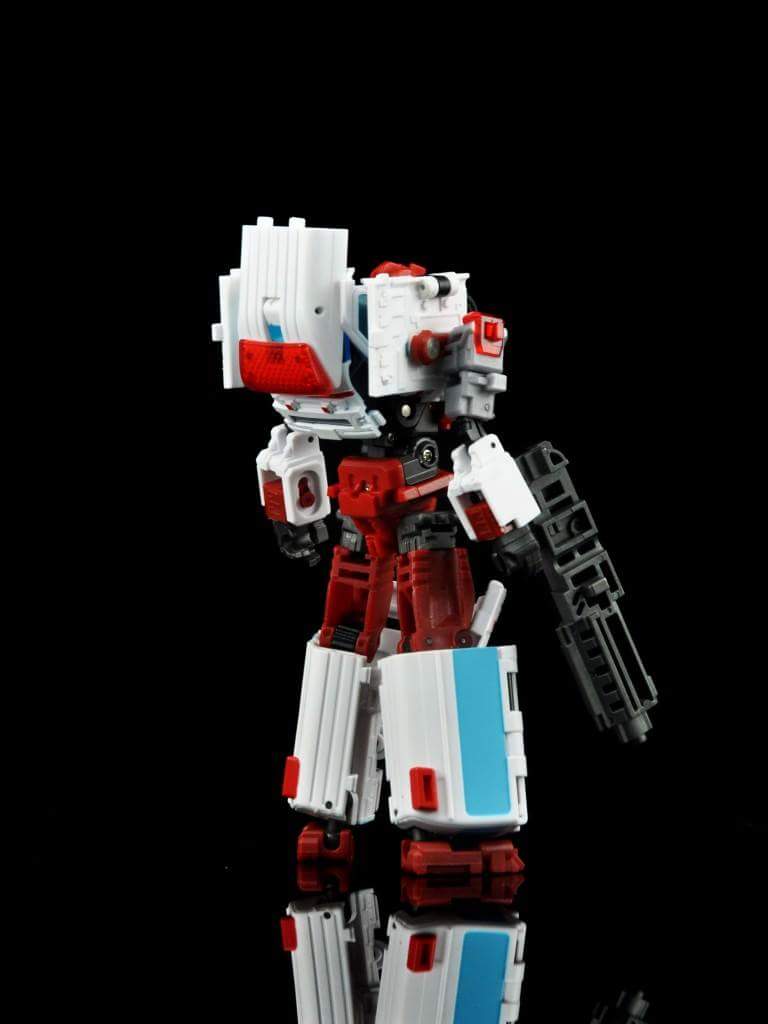 [MakeToys] Produit Tiers - Gamme MT - Basé sur les BD TF d'IDW - Page 10 OP7qx1kW