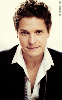 Matt Czuchry OtJ4amJO