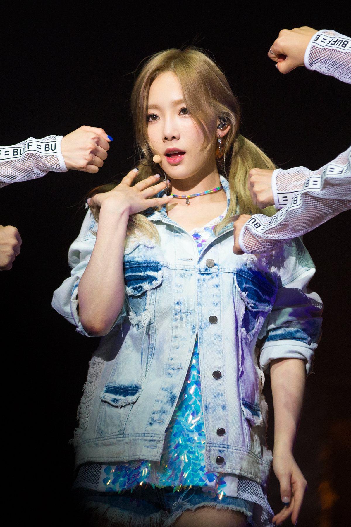 [PIC][05-08-2016]TaeYeon khởi hành đi Busan để biểu diễn 2 đêm Concert - "BUTTERFLY KISS" vào trưa nay - Page 3 OufLomNc