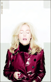 Gillian Anderson PBH4yKYp