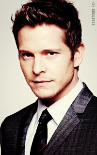 Matt Czuchry PsTLiLrD