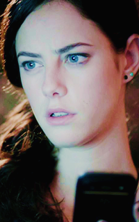 Kaya Scodelario  Qf3iAI2N