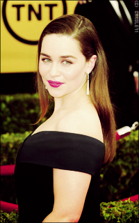 Emilia Clarke RDQwMXHd