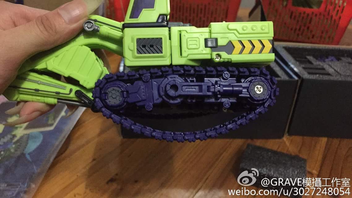 [Toyworld] Produit Tiers - Jouet TW-C Constructor aka Devastator/Dévastateur (Version vert G1 et jaune G2) - Page 3 RFMjzK7G