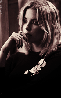 Ashley Benson Ro2MGlI4