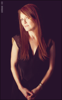 Julianne Moore SCQYgMJm