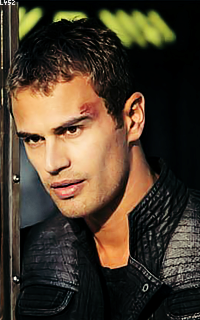 Theo James SN4ssvZz