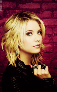 Ashley Benson Si0W1xQr