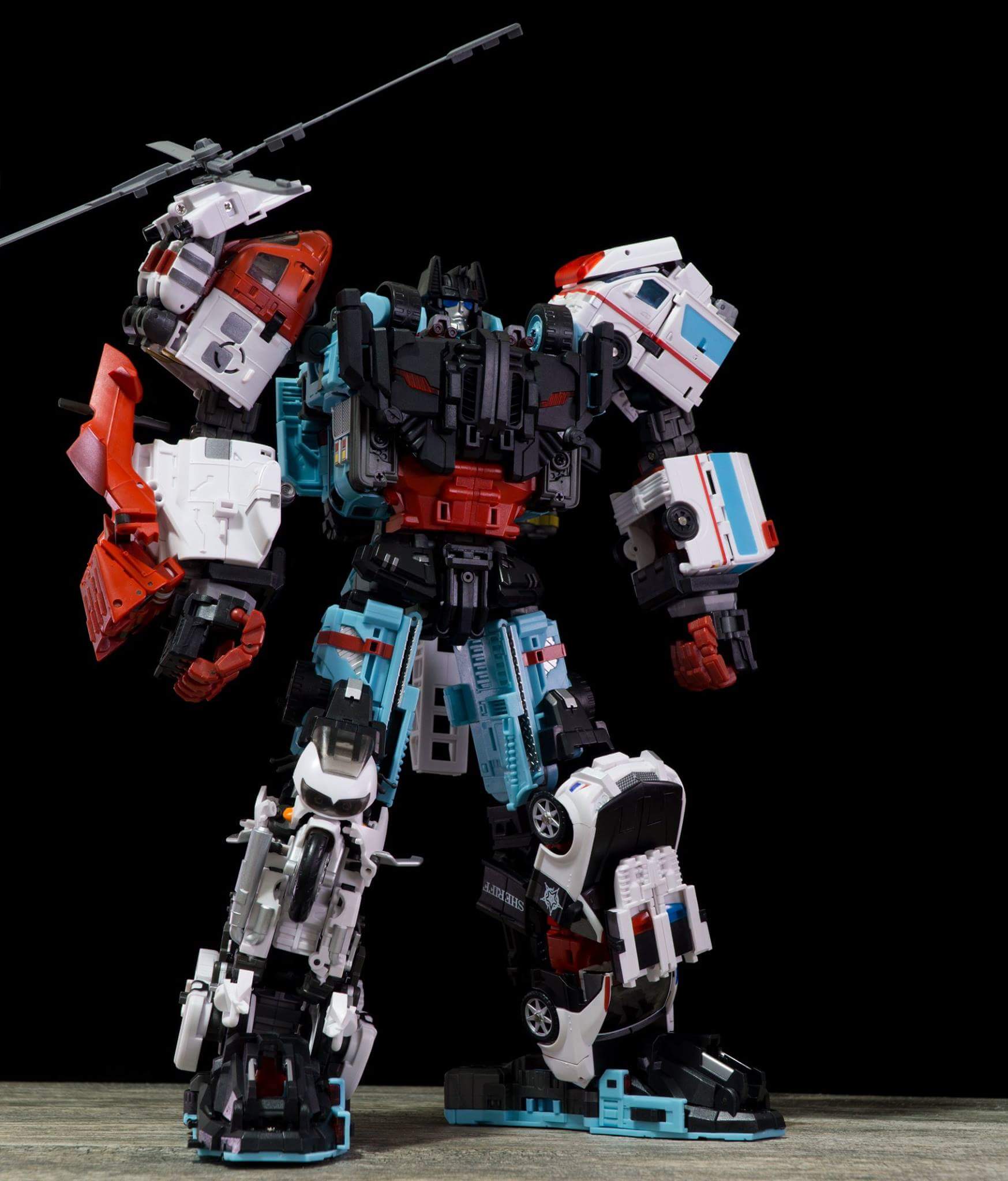 [MakeToys] Produit Tiers - Gamme MT - Basé sur les BD TF d'IDW - Page 13 UUEl7cEg