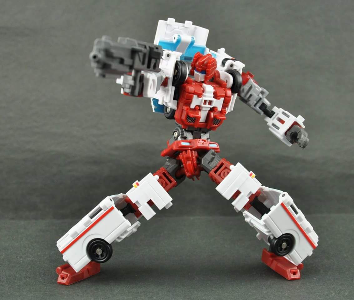 [MakeToys] Produit Tiers - Gamme MT - Basé sur les BD TF d'IDW - Page 11 UbQW5KGF