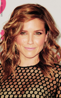 Sophia Bush UgB8R3Bl