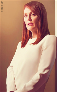 Julianne Moore UmzlMY8g