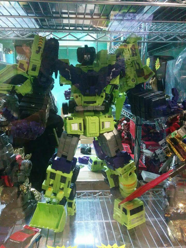 [Toyworld] Produit Tiers - Jouet TW-C Constructor aka Devastator/Dévastateur (Version vert G1 et jaune G2) - Page 5 V2TQoGYv