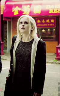 Rose McIver VRm4PwEx