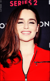 Emilia Clarke VdnRUack