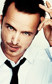 Aaron Paul W2SgKFKj