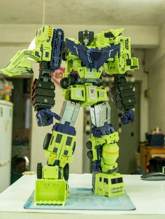 [Combiners Tiers] TOYWORLD TW-C CONSTRUCTOR aka DEVASTATOR - Sortie 2016 - Page 16 WCUlmqlL