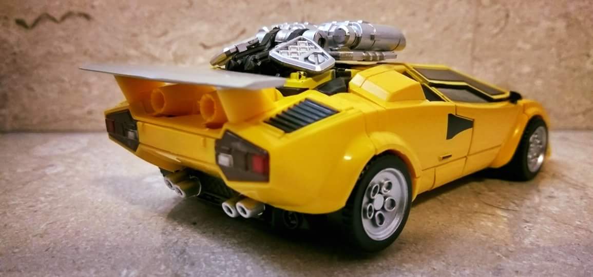 [Masterpiece Tiers] OMNIGONIX V-01 SPINOUT aka SUNSTREAKER - Sortie Début 2016 - Page 4 WKOBfNqS