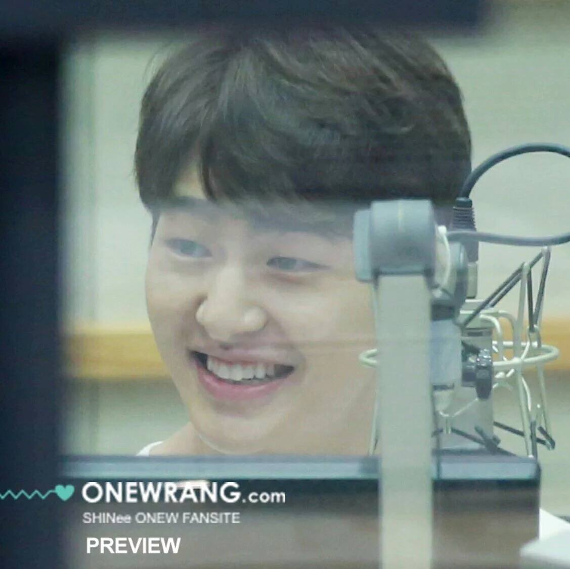 [IMG/160705] Onew @ DJ Especial - KBS Sukira Kiss The Radio WWK62nCR