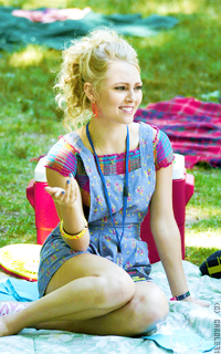 Annasophia Robb WhK2m7J9