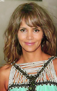 Halle Berry X0TNEuwx