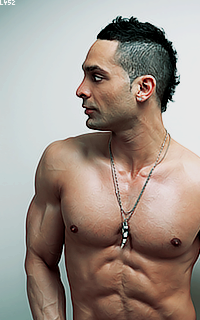 Michael Mando XL2uZbOa