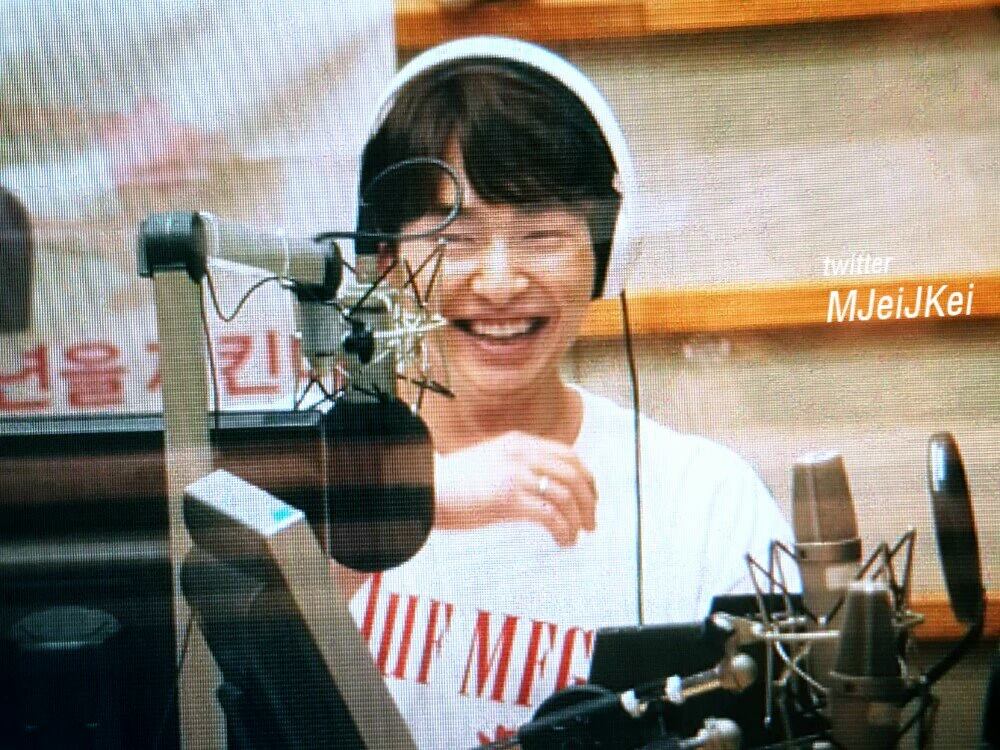 [IMG/160705] Onew @ DJ Especial - KBS Sukira Kiss The Radio XaWCnWtc