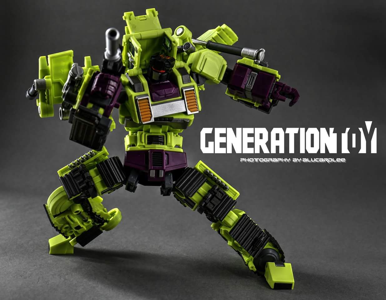 [Generation Toy] Produit Tiers - Jouets TF de la gamme GT - des BD TF d'IDW - Page 3 Xf8TddNd