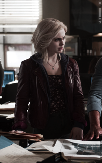 Rose McIver YDn8Jlg8