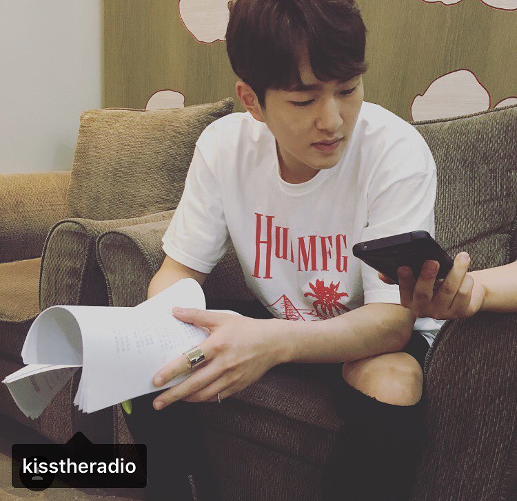 [ACTU/160705] Onew @ Kiss The Radio Instagram, Twitter YvfisYxn