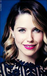 Sophia Bush ZKZchTwf