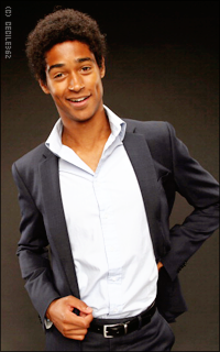 Alfred Enoch  ZMwvaM84